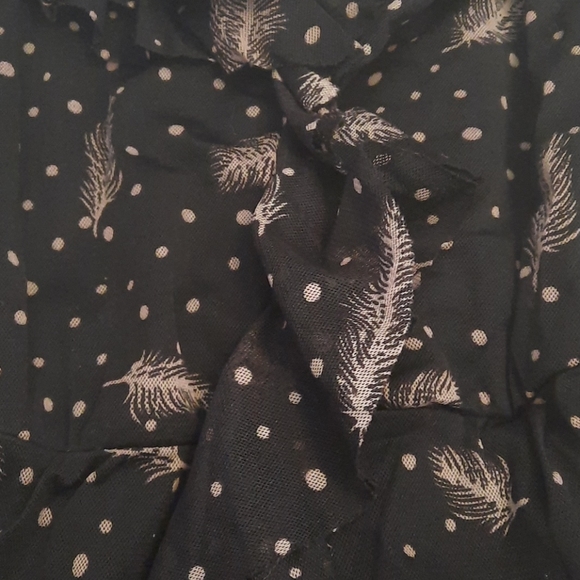 Feather print strappy top - Picture 3 of 5